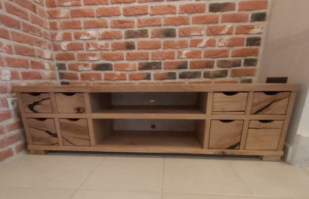 drewniane meble do salonu, szafka rtv na zamówienie, Poznań, 